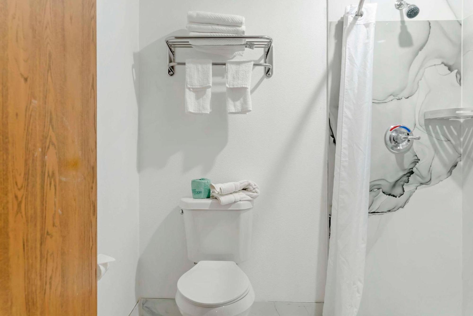 Econo Lodge Traverse City Luaran gambar