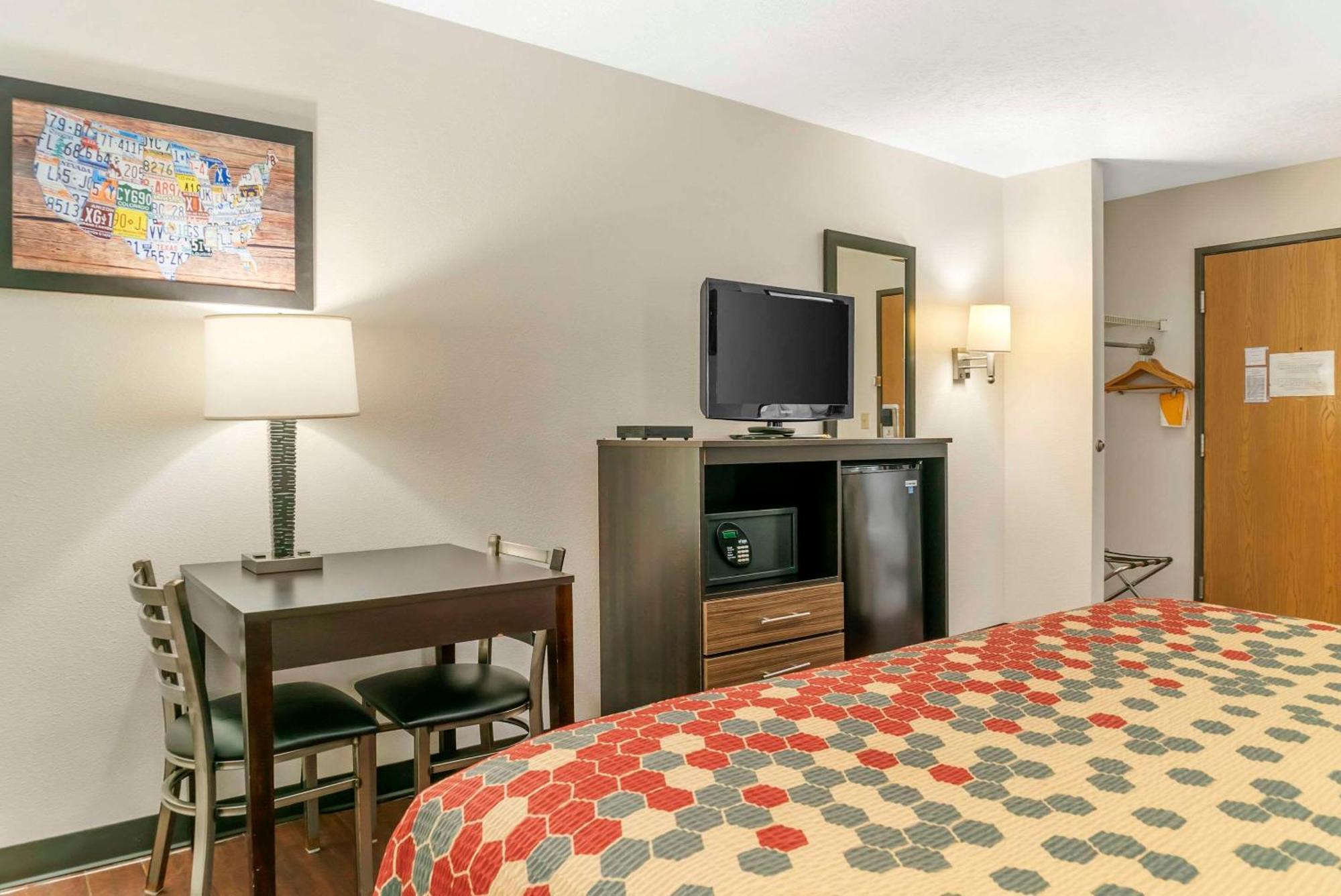 Econo Lodge Traverse City Luaran gambar