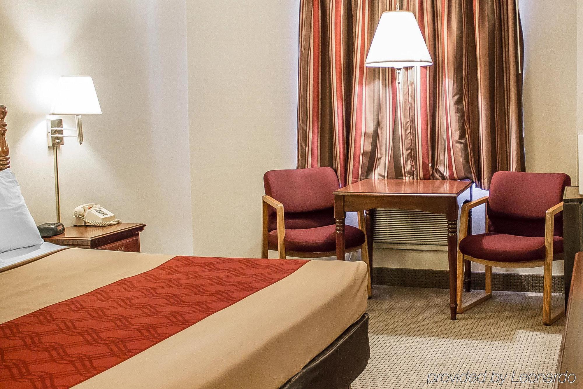 Econo Lodge Traverse City Luaran gambar